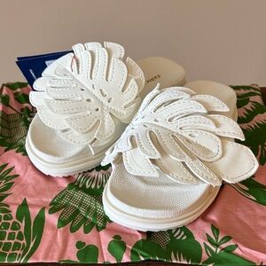 Farm rio slides size 7